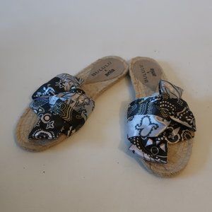 NWT Womens Bululu Metallic Silver Black Bandana Satin Espadrille Sandal 37 US/7*